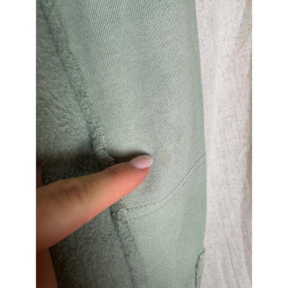 Free People Jordan Reverse Fleece Shacket Bleached Military Sz. XS - Picture 11 of 11